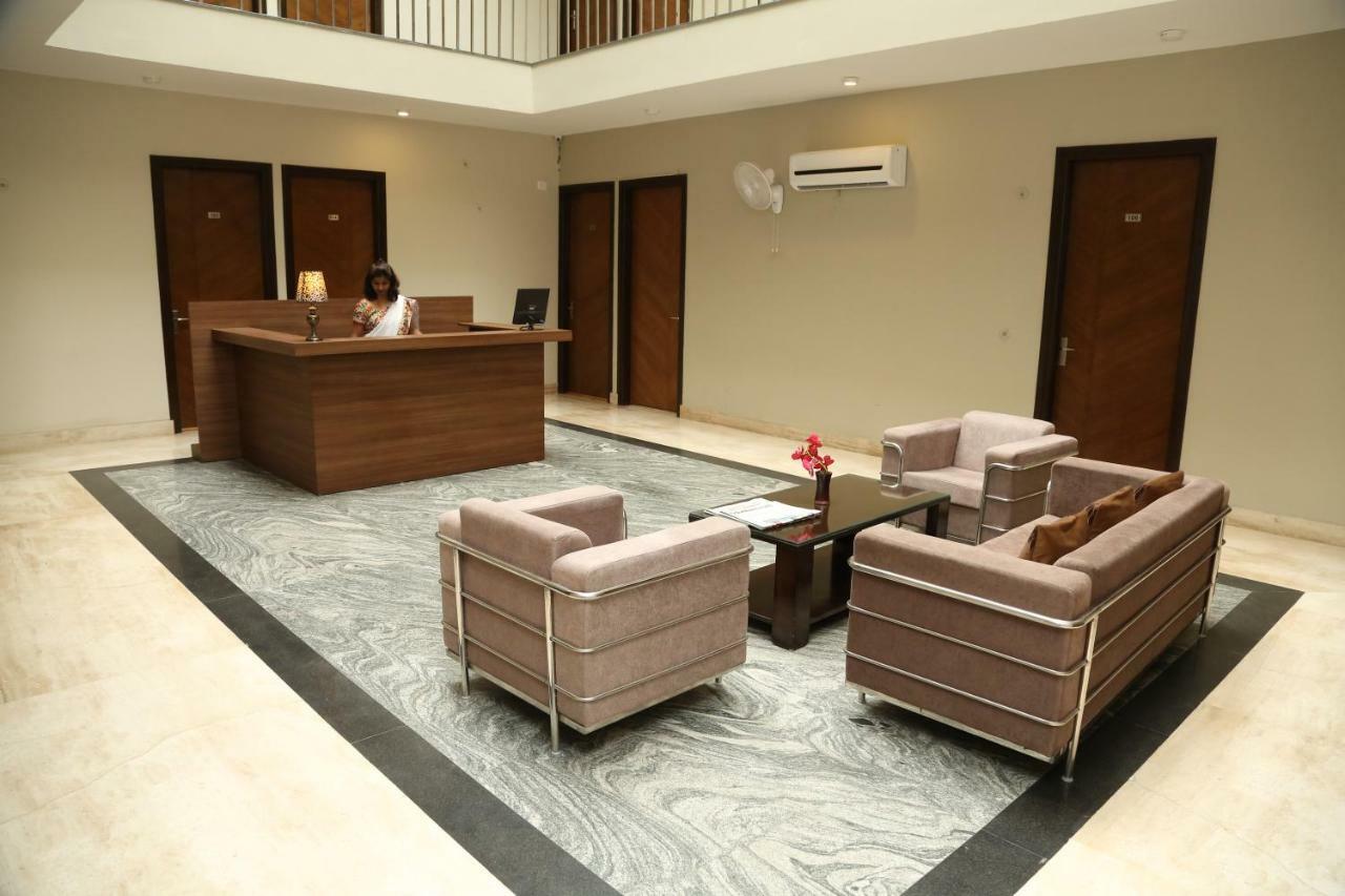 Royal Residence On Sohna Road Delhi  Exterior photo